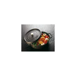 Cocotte fonte ovale noire Staub ø 41 cm
